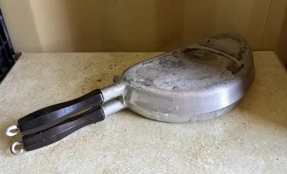 Merit Double Sided Fish Omelet Fry Flip Pan Skillet Vintage USA